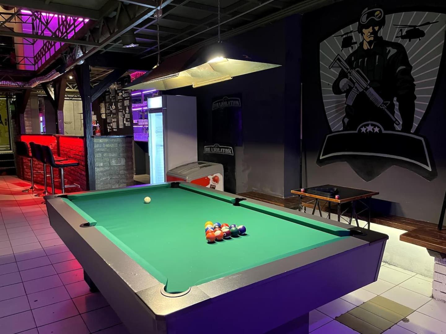 The Bachelor Bar - Bunker | Private Club Villa Budapest Kültér fotó